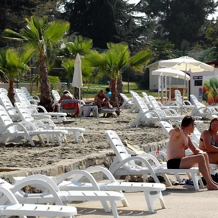 Apartment With A Parking Space Kastelir, Istria - Sredisnja Istra - 17528 Kastelir