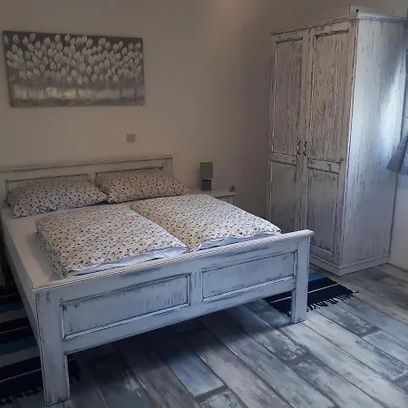 Apartment With A Parking Space Kastelir, Istria - Sredisnja Istra - 17528 Kastelir