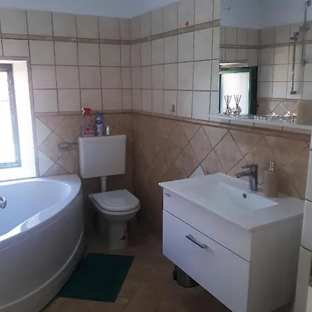 Apartment With A Parking Space Kastelir, Istria - Sredisnja Istra - 17528